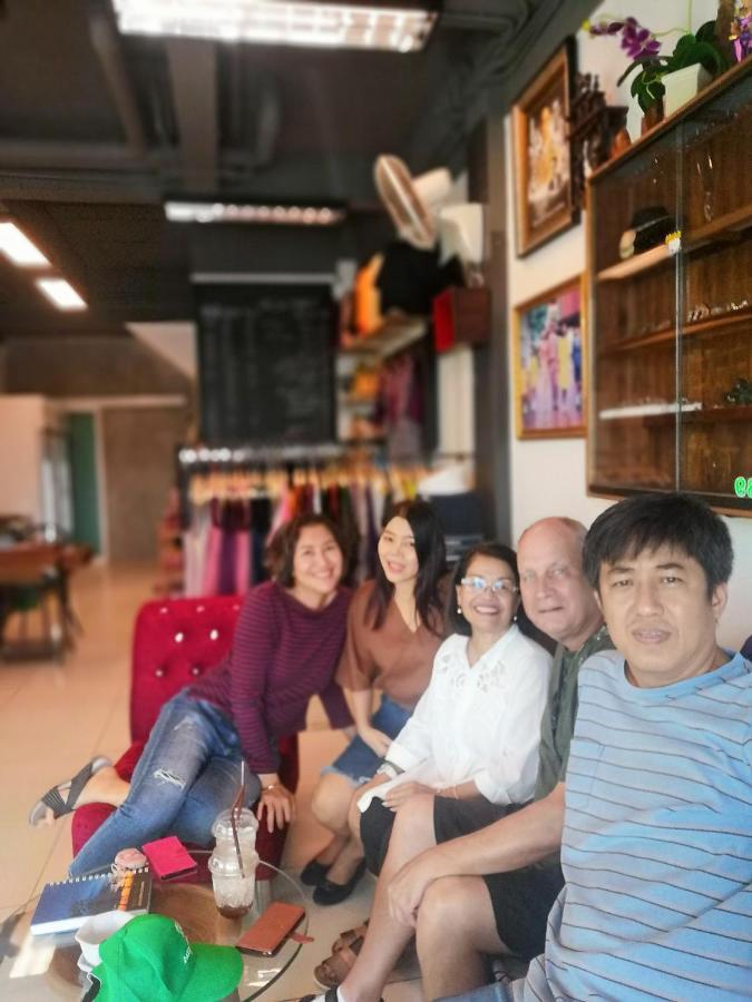 Aekkalukthai Hostel Rayong Kültér fotó