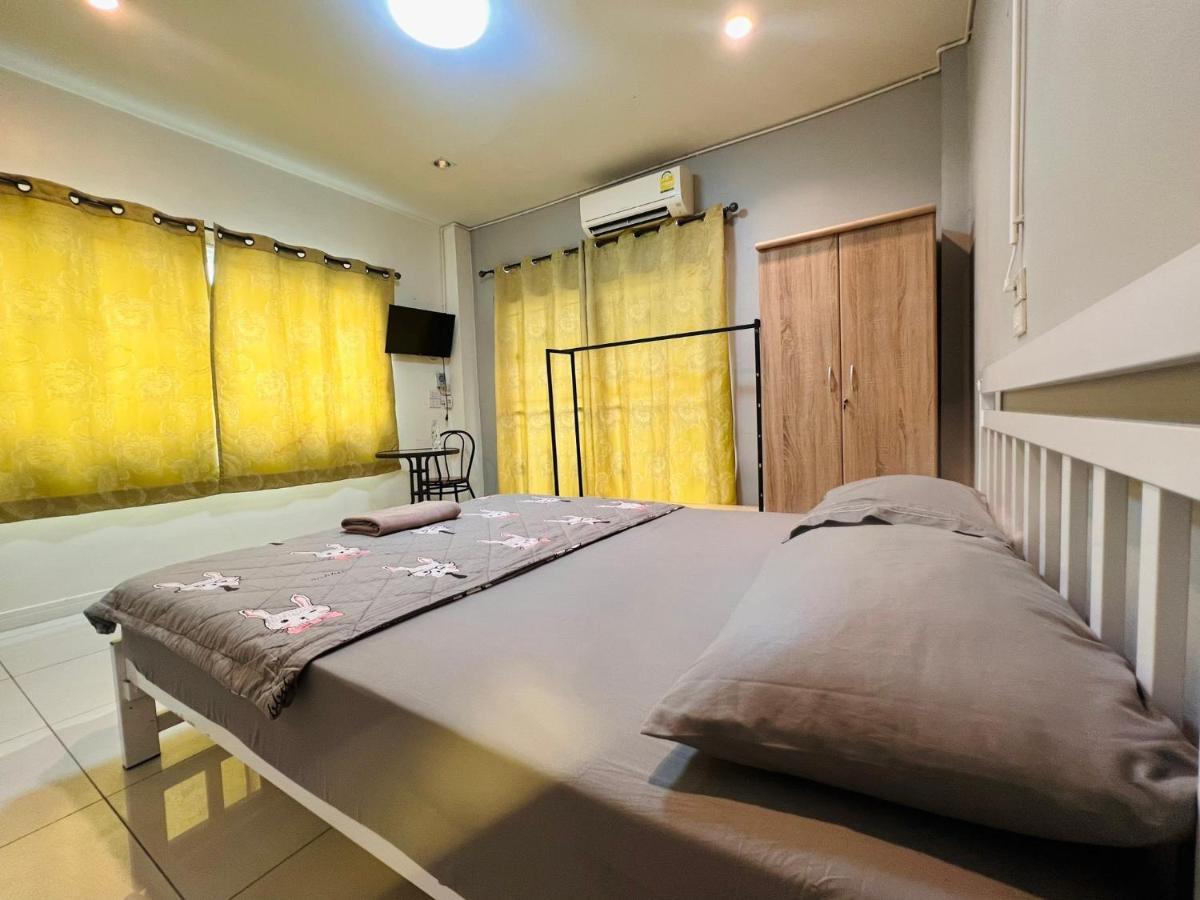 Aekkalukthai Hostel Rayong Kültér fotó