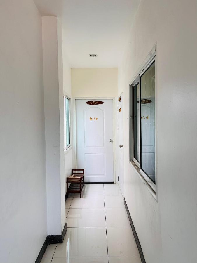 Aekkalukthai Hostel Rayong Kültér fotó