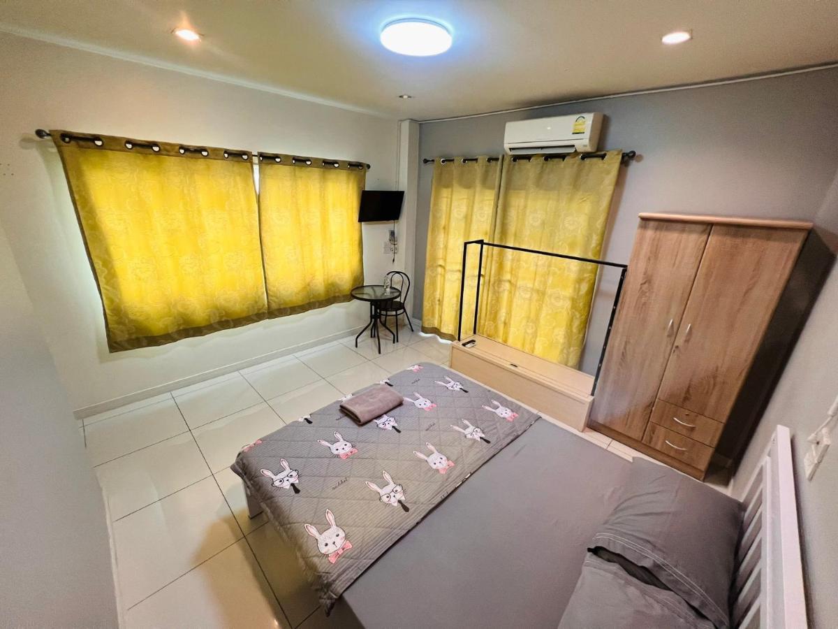Aekkalukthai Hostel Rayong Kültér fotó