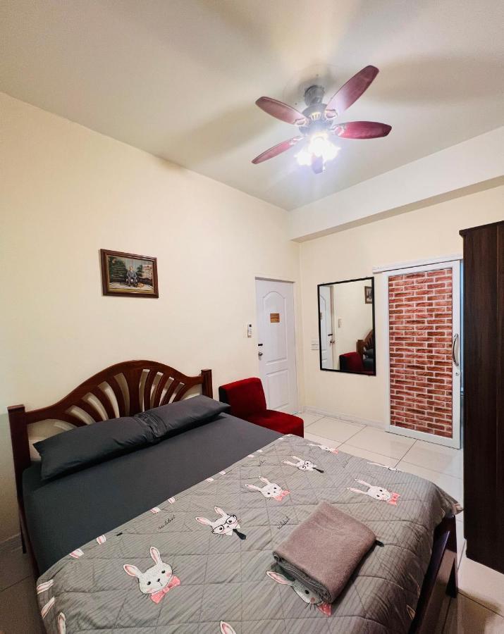 Aekkalukthai Hostel Rayong Kültér fotó