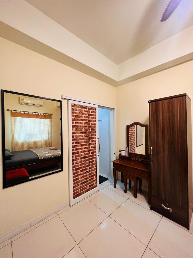 Aekkalukthai Hostel Rayong Kültér fotó